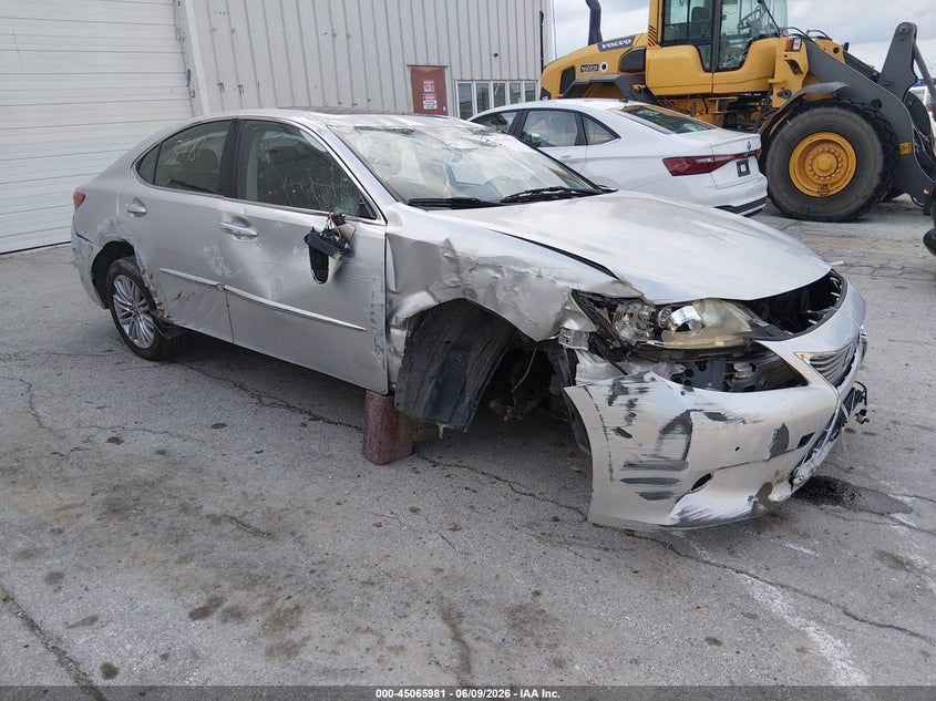 Vin: jthbk1gg2d2043890, lot: 45563526, lexus es 350 2013 img_1