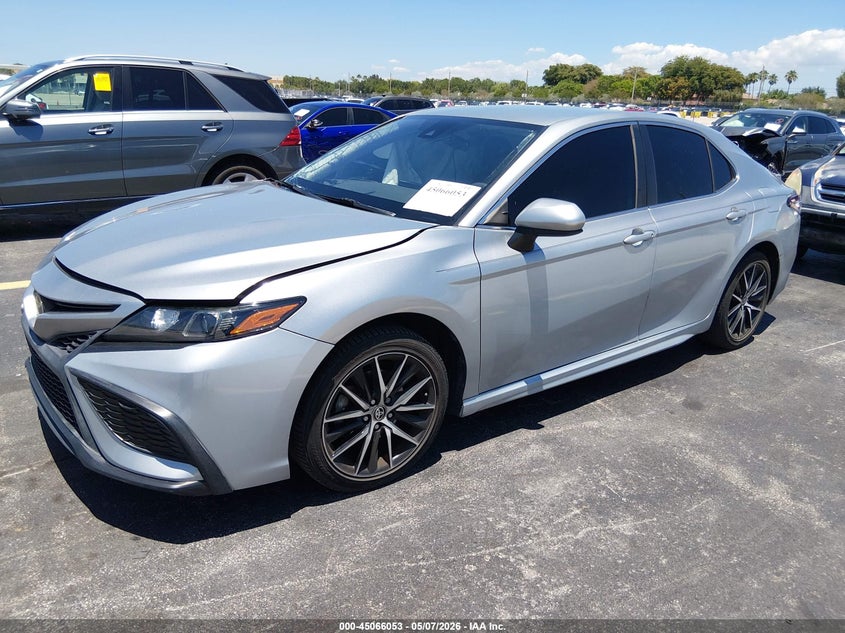 2021 Toyota Camry Se 4T1G11AK3MU570554 photo 1