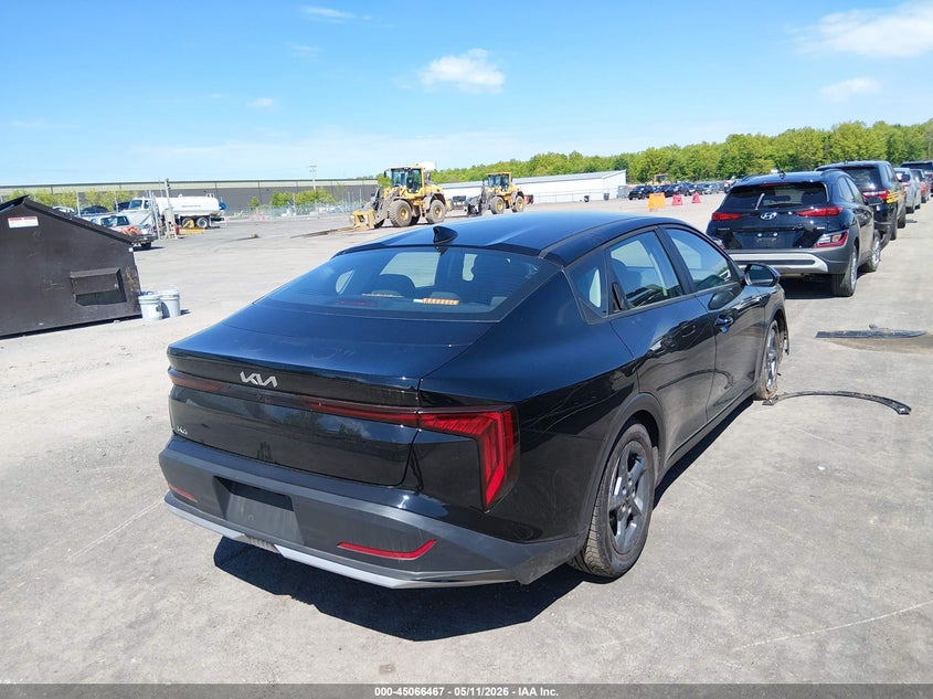 Vin: 3kpft4de2se145257, lot: 45564012, kia k4 lxs 20254