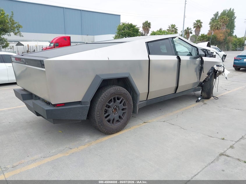 2025 TESLA CYBERTRUCK auction photo 4