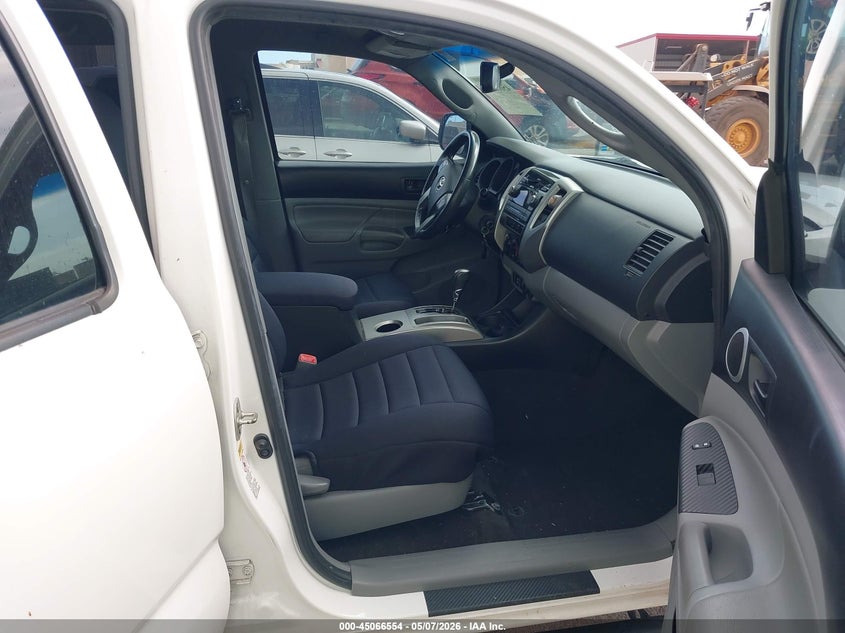 2012 TOYOTA TACOMA auction photo 5