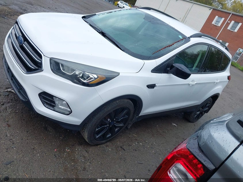 2019 Ford Escape Se 1FMCU9GD2KUA66636 photo 1