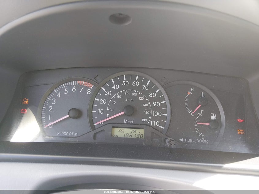 2005 TOYOTA COROLLA auction photo 7