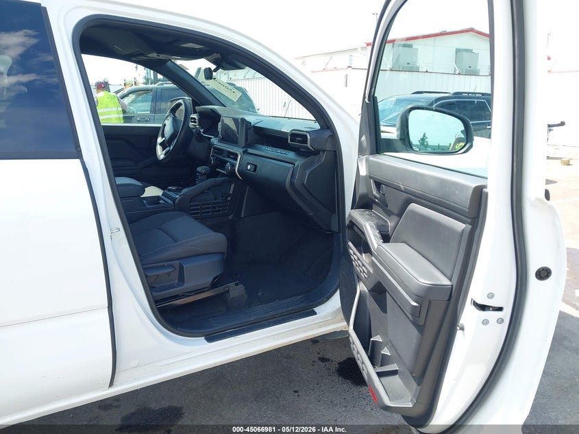 VIN 3TYJDAKN9RT006109 2024 TOYOTA TACOMA SR