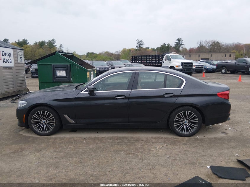 VIN: WBAJE7C36HG889844 2017 BMW 540I XDRIVE