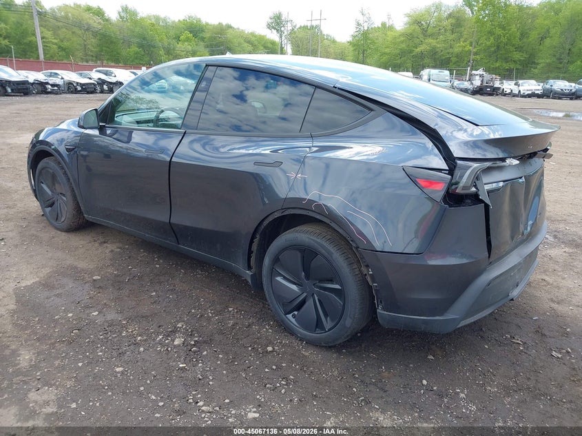 TESLA MODEL Y - zdjęcie 3