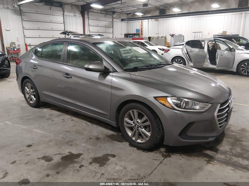 2018 HYUNDAI ELANTRA auction photo 1