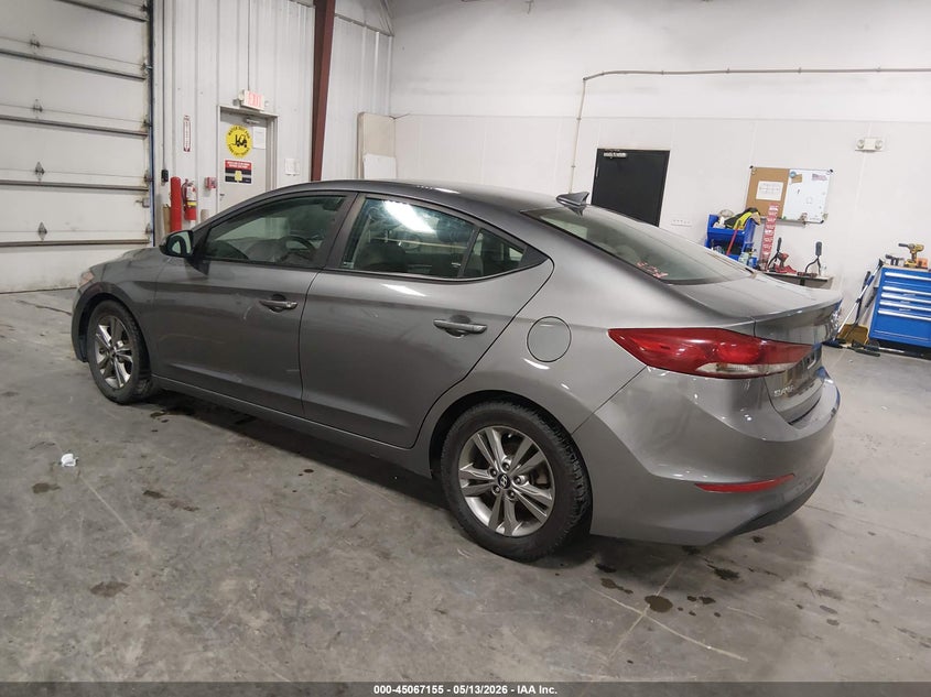 2018 HYUNDAI ELANTRA auction photo 3