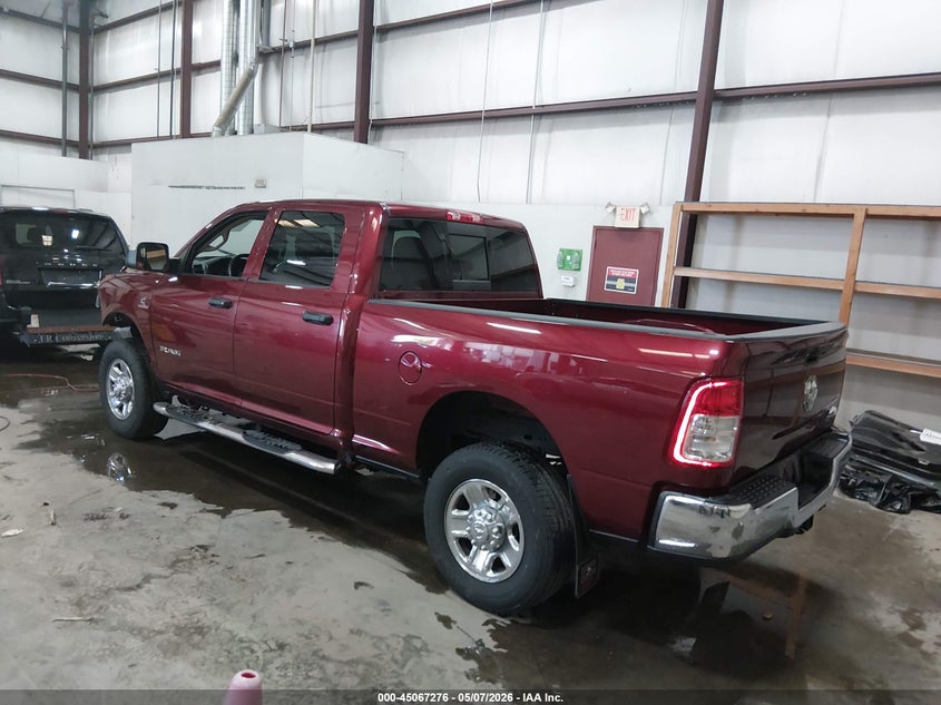 Vin: 3c6ur5cl6lg193045, lot: 45564821, ram 2500 tradesman  4x4 6'4 box 20203