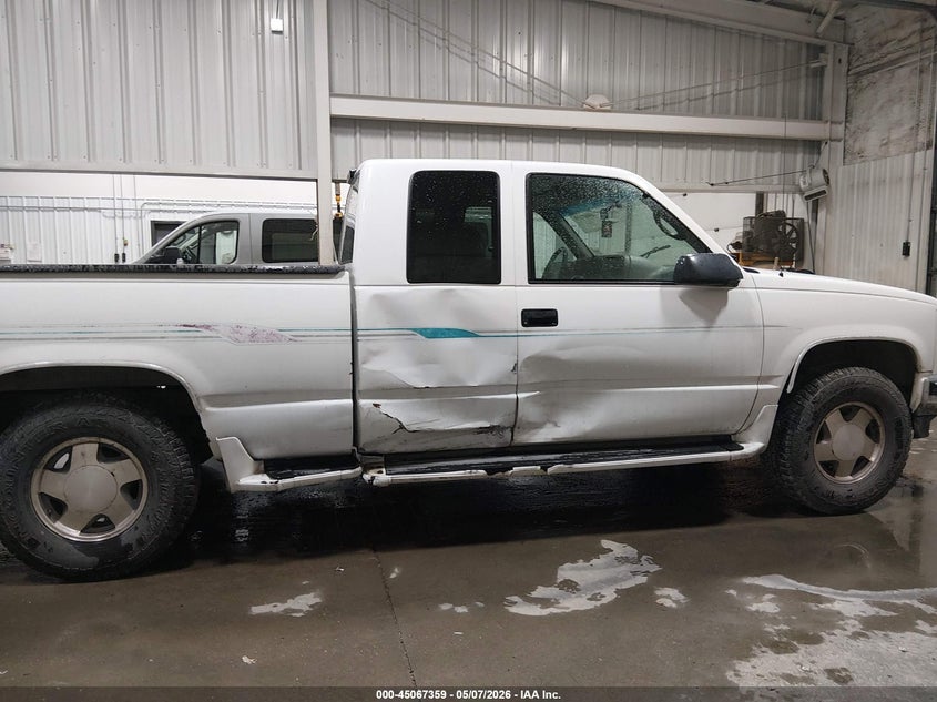 1995 GMC Sierra K1500 VIN: 2GTEK19K8S1551830 Lot: 45067359