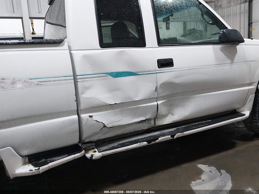 1995 GMC Sierra K1500 VIN: 2GTEK19K8S1551830 Lot: 45067359