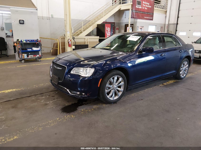Vin: 2c3ccarg4fh803347, lot: 45564963, chrysler 300 limited 20152