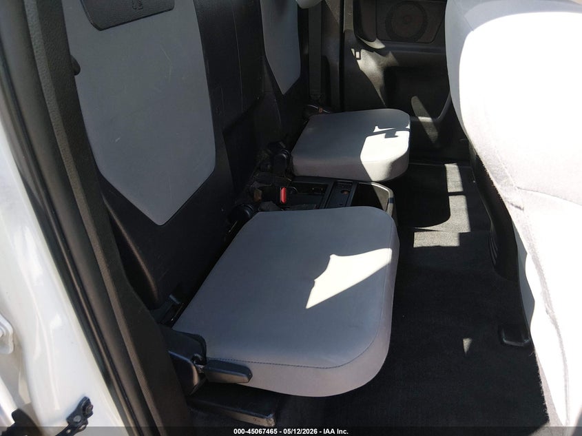 2017 TOYOTA TACOMA auction photo 8