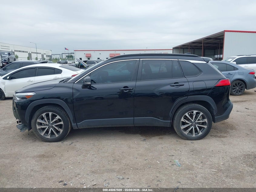 2022 Toyota Corolla Cross Xle VIN: 7MUDAAAG8NV024539 Lot: 45067509