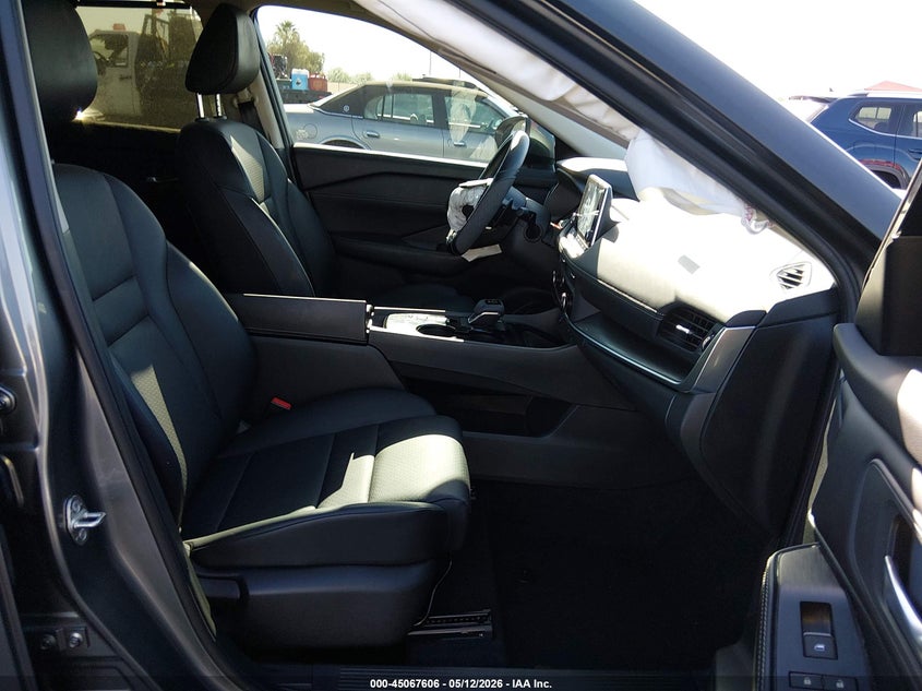 2024 NISSAN ROGUE auction photo 5