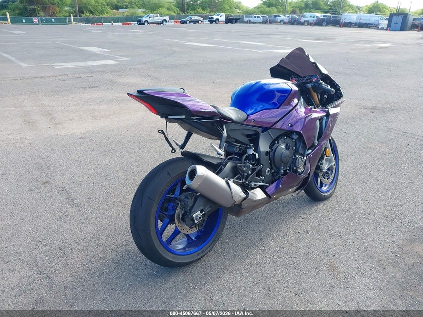 2025 YAMAHA YZF1000 auction photo 4