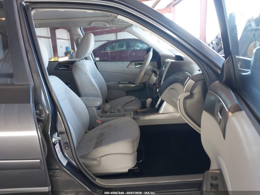 2011 Subaru Forester 2.5 2.5X Premium grey Lot 111045067849 Vin JF2SHBDC0BH720292