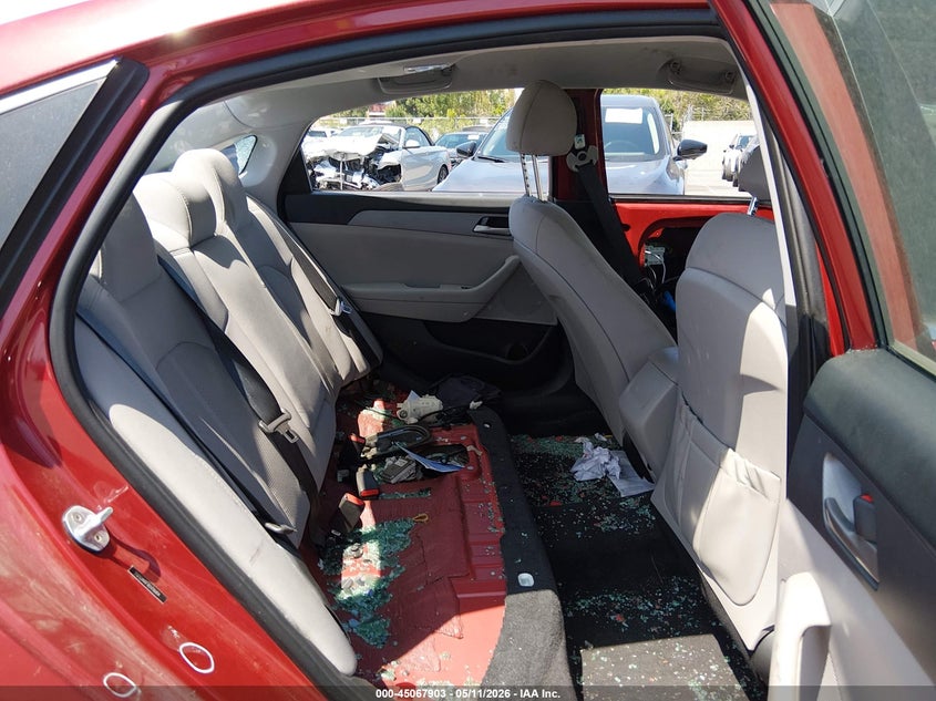 VIN 5NPE24AF3KH786814 2019 HYUNDAI SONATA SE