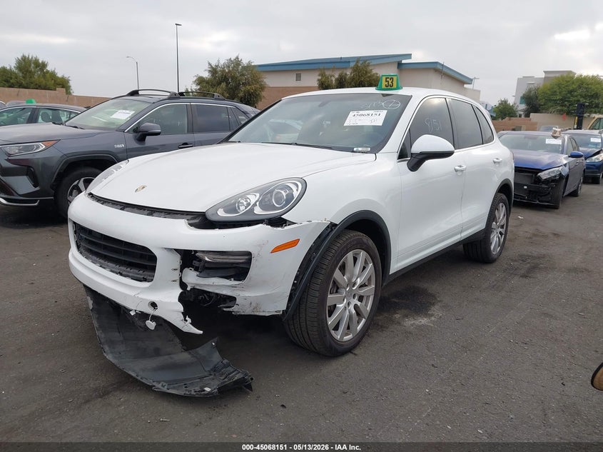 2016 Porsche Cayenne WP1AA2A26GKA11532 photo 1
