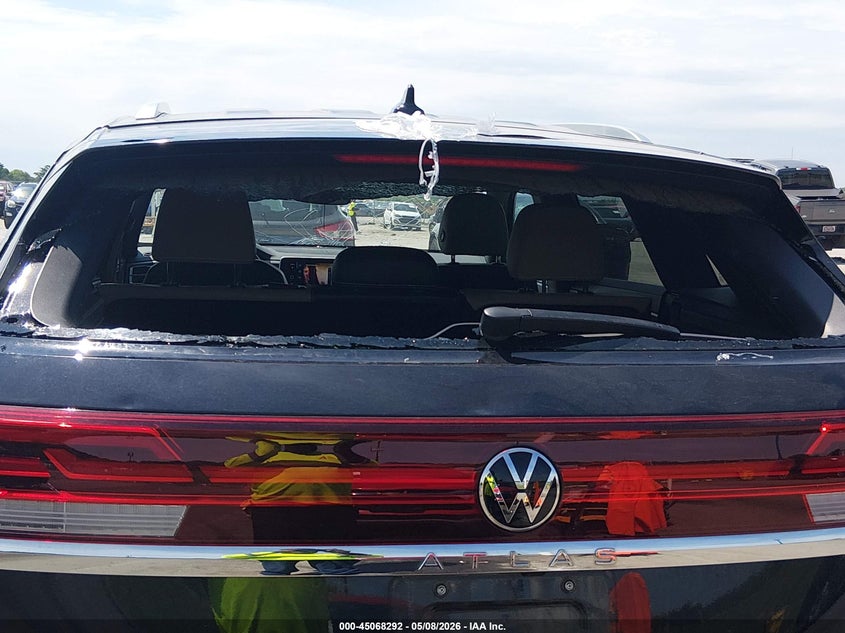 2024 Volkswagen Atlas Cross Sport 2.0T Se VIN: 1V2LE2CA0RC202393 Lot: 45068292
