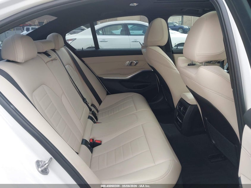 2021 BMW 330I 2.0L I-4 DI, DOHC, V(VIN: 3MW5R1J09M8B90695