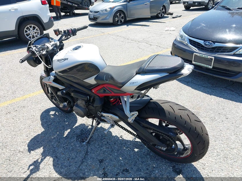 2018 OTHER TRIUMPH MOTORCYCLE STREET TRIPLE R MOTO 3