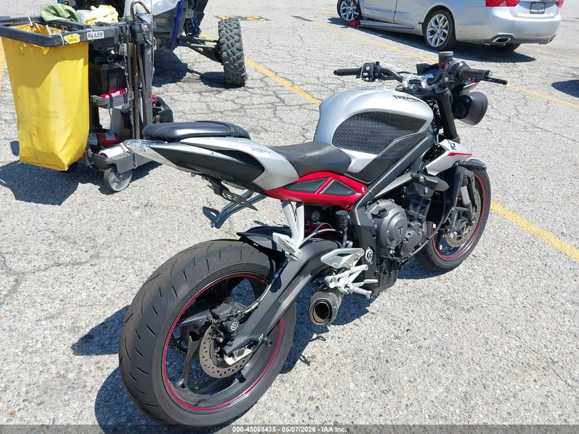 2018 TRIUMPH MOTORCYCLE STREET TRIPLE auction photo 4