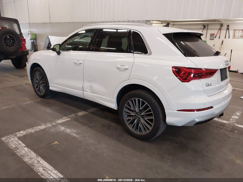 2021 AUDI Q3 auction photo 3