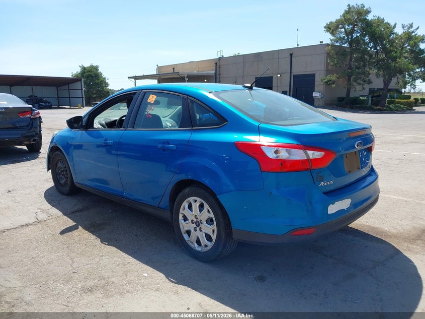 Vin: 1fahp3f24cl362785, lot: 45566252, ford focus se 20123
