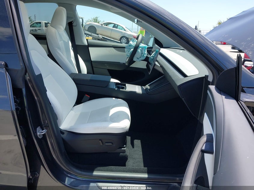 2026 TESLA MODEL Y auction photo 5