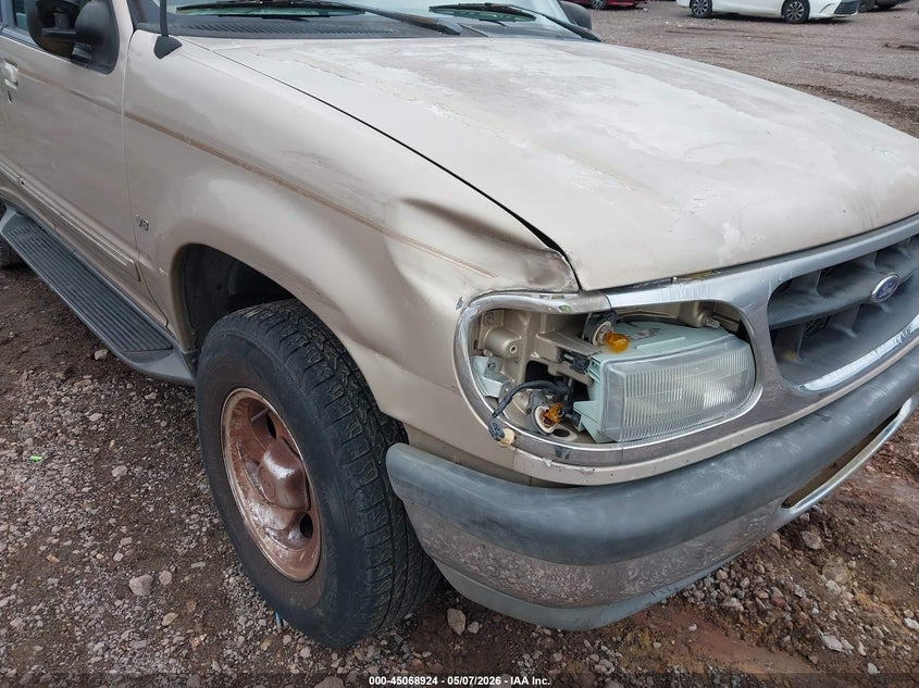 1998 Ford Explorer Eddie Bauer/Limited/Xlt VIN: 1FMZU35P5WUA08594 Lot: 45068924