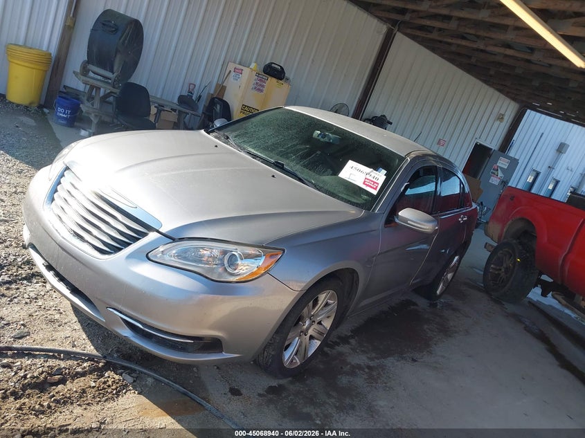 2013 Chrysler 200 Touring 1C3CCBBB6DN587929 photo 1