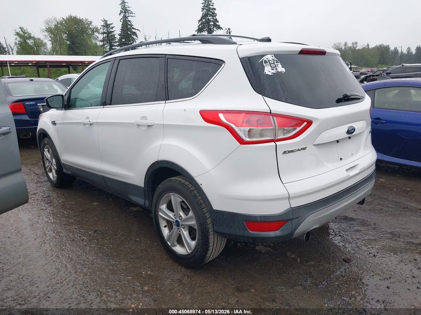 Vin: 1fmcu0gx8dub70864, lot: 45566528, ford escape se 20133