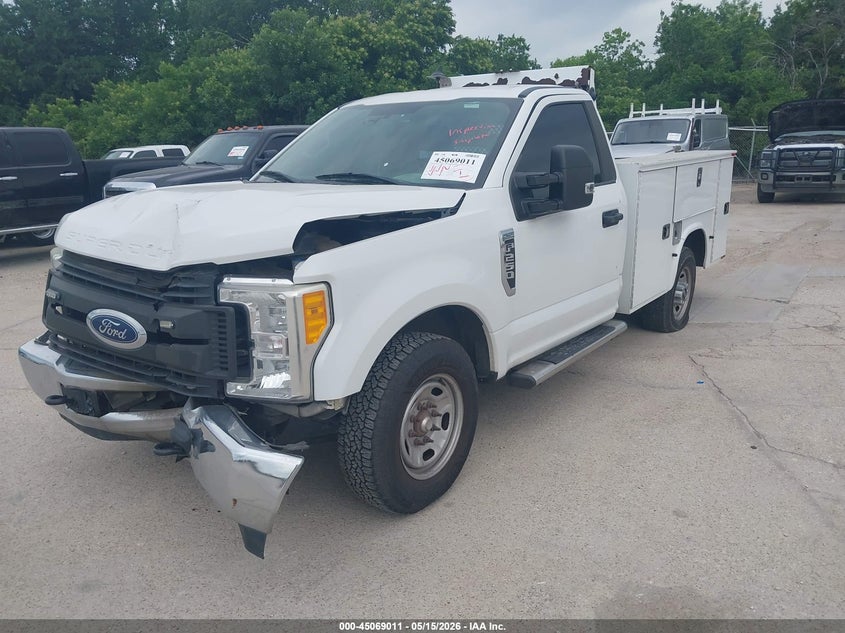 2017 Ford F-250 Xl 1FTBF2A61HEE83566 photo 1