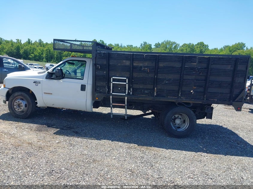 2003 Ford F-450 Xl/Xlt VIN: 1FDXF46P33EC24813 Lot: 45069142