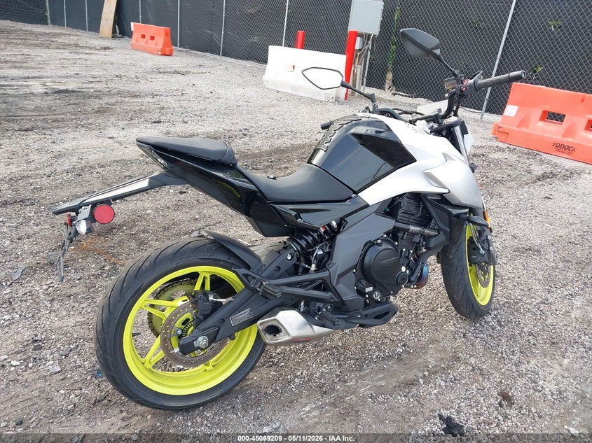 VIN LCEPEVLBXN6001025 2022 CF MOTO 650NK
