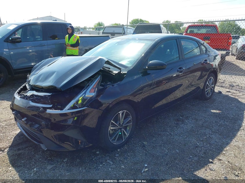VIN 3KPF24AD0PE563225 2023 KIA FORTE LXS