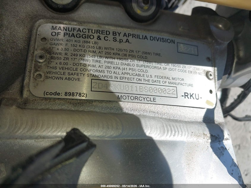 2011 Aprilia Rsv4 R VIN: ZD4RKU011BS000022 Lot: 45069252