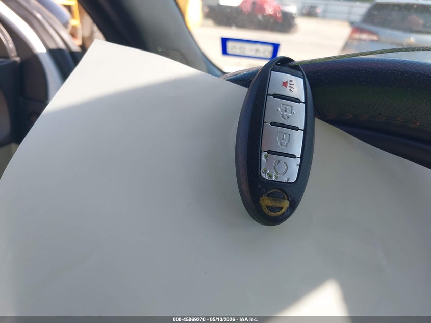 VIN 3N1CP5DV8LL493593 2020 NISSAN KICKS SR XTRONIC CVT