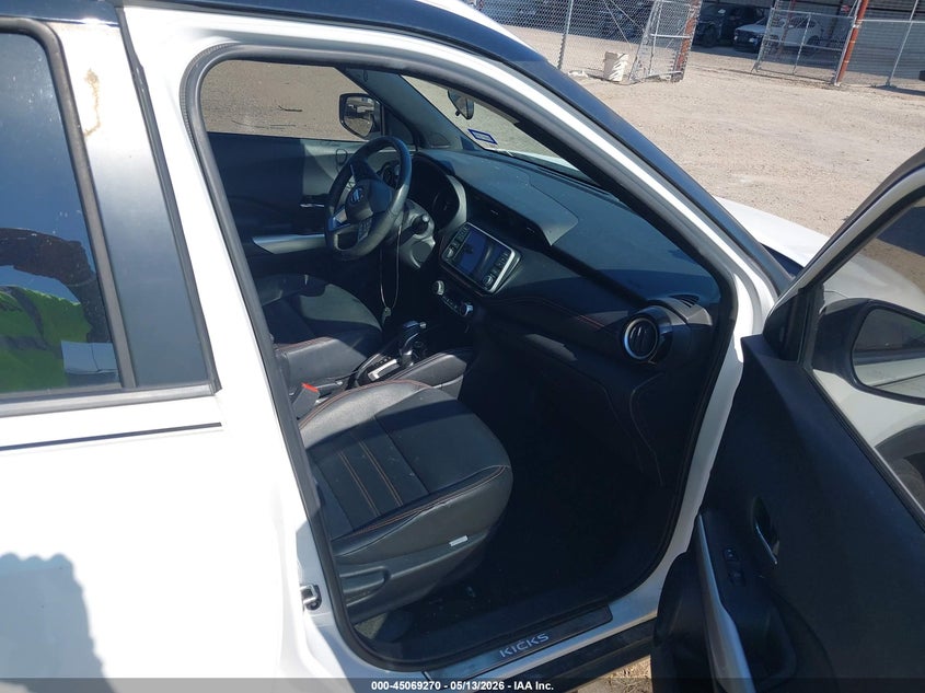 VIN 3N1CP5DV8LL493593 2020 NISSAN KICKS SR XTRONIC CVT