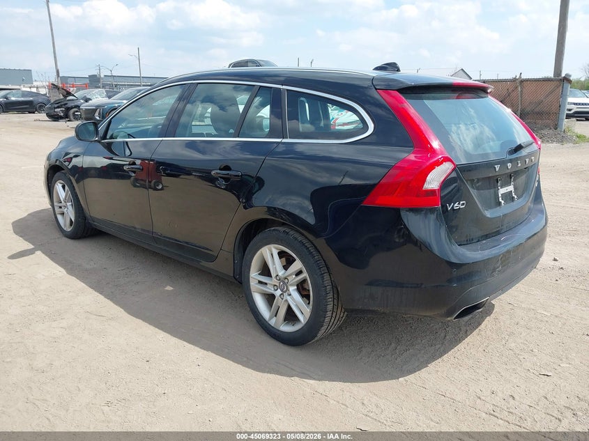 Vin: yv1612skxg1307949, lot: 45566877, volvo v60 t5 premier 20163