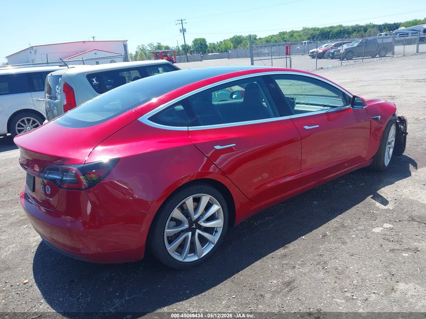 Vin: 5yj3e1eb2kf453832, lot: 45566988, tesla model 3 long range/performance 20194