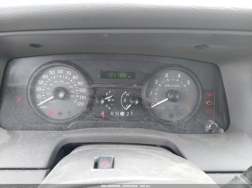 2008 Mercury Grand Marquis Gs VIN: 2MEFM74V38X615392 Lot: 45069498