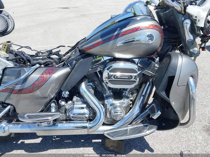 2016 Harley-Davidson Flhtkse Cvo Limited VIN: 1HD1TEN18GB959623 Lot: 45069507