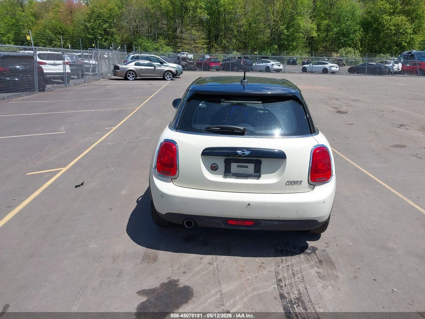 2018 Mini Hardtop Cooper VIN: WMWXU1C52J2F80924 Lot: 45070181