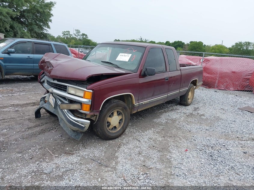 1997 CHEVROLET C1500 auction photo 2