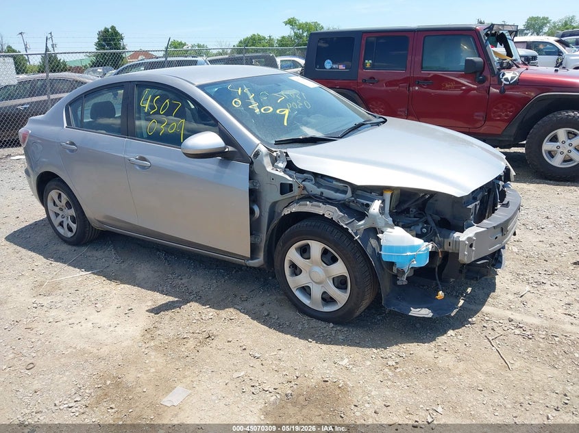 Vin: jm1bl1ug0b1378006, lot: 45567863, mazda mazda3 i sport 2011 img_1