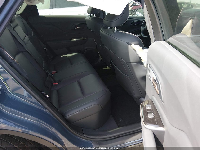 2025 Toyota Crown Signia Limited VIN: JTDACAAJ0S3012529 Lot: 45070490