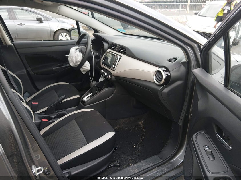 2022 NISSAN VERSA auction photo 5