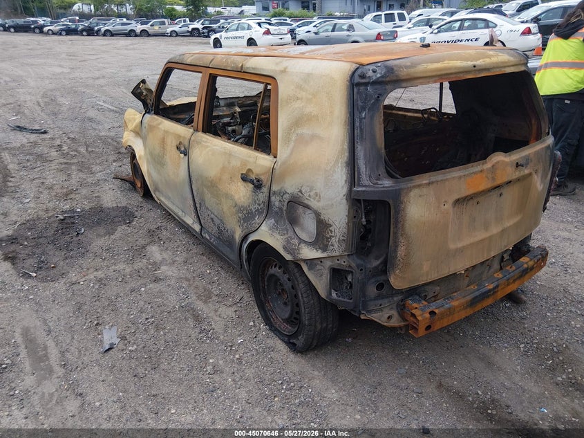 Vin: jtlze4fe9dj037569, lot: 45568200, scion xb 20133